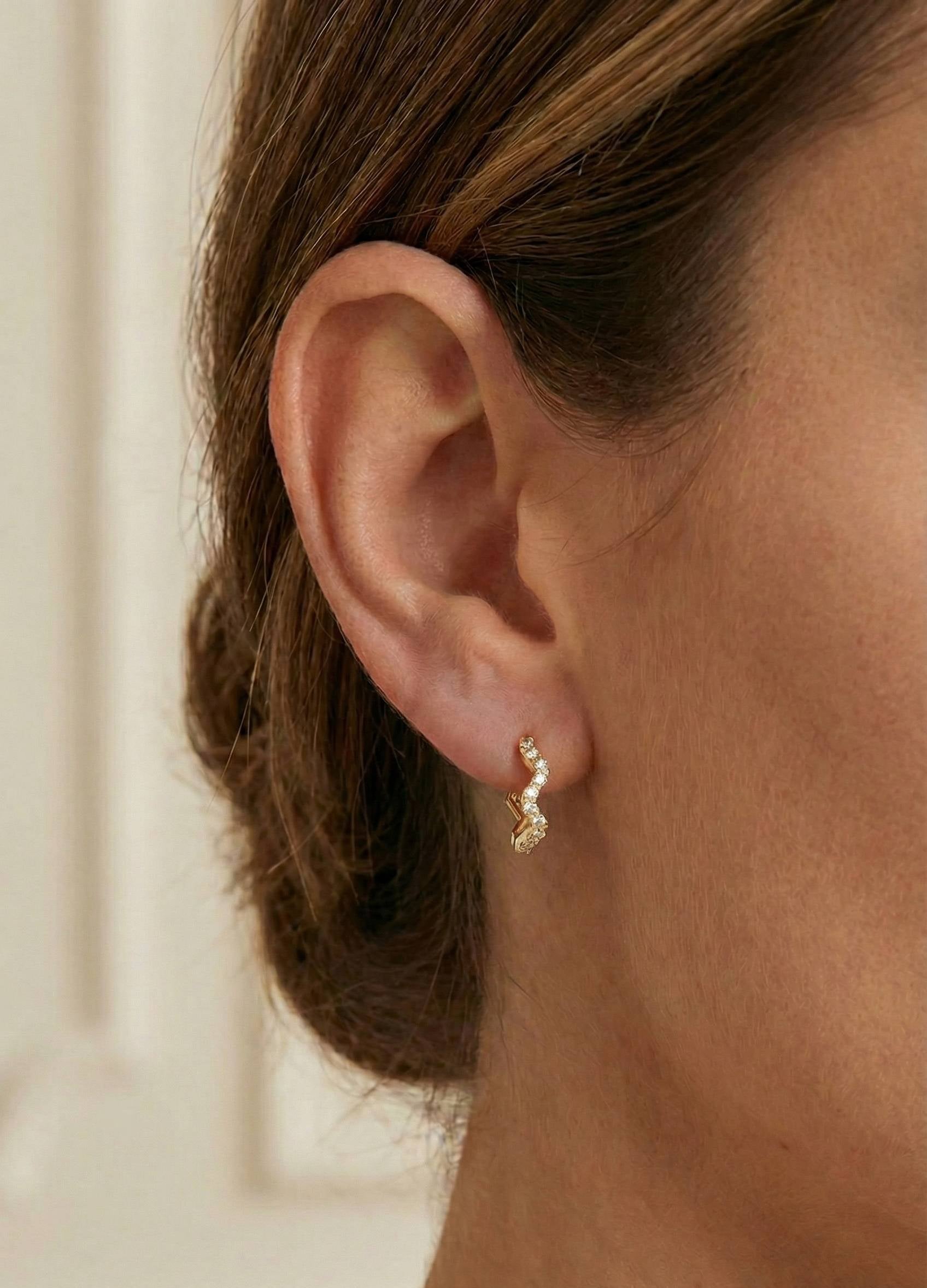 10KT Gold Chevron Paved Huggies