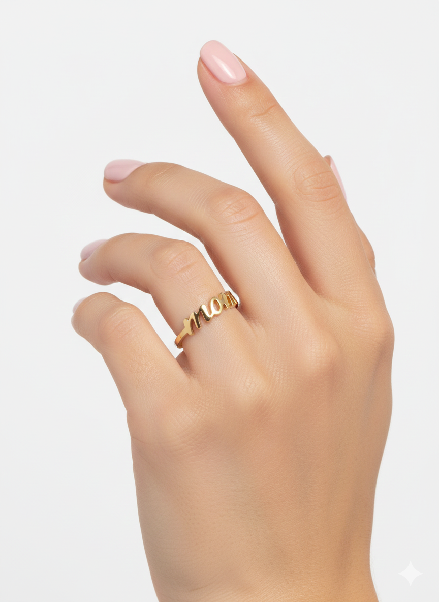 10KT Mom Lettering Ring