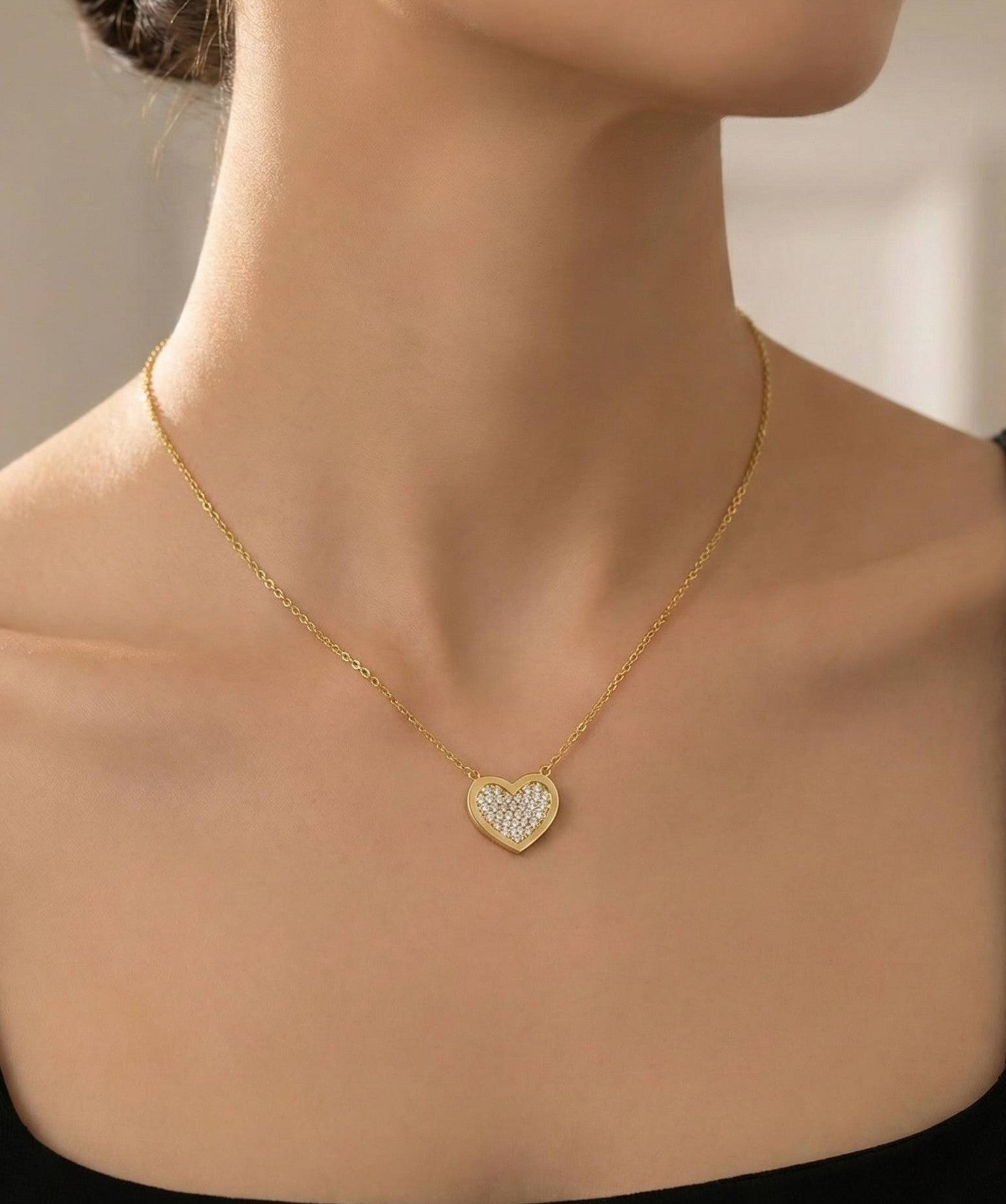 10KT Yellow Gold Heart Necklace