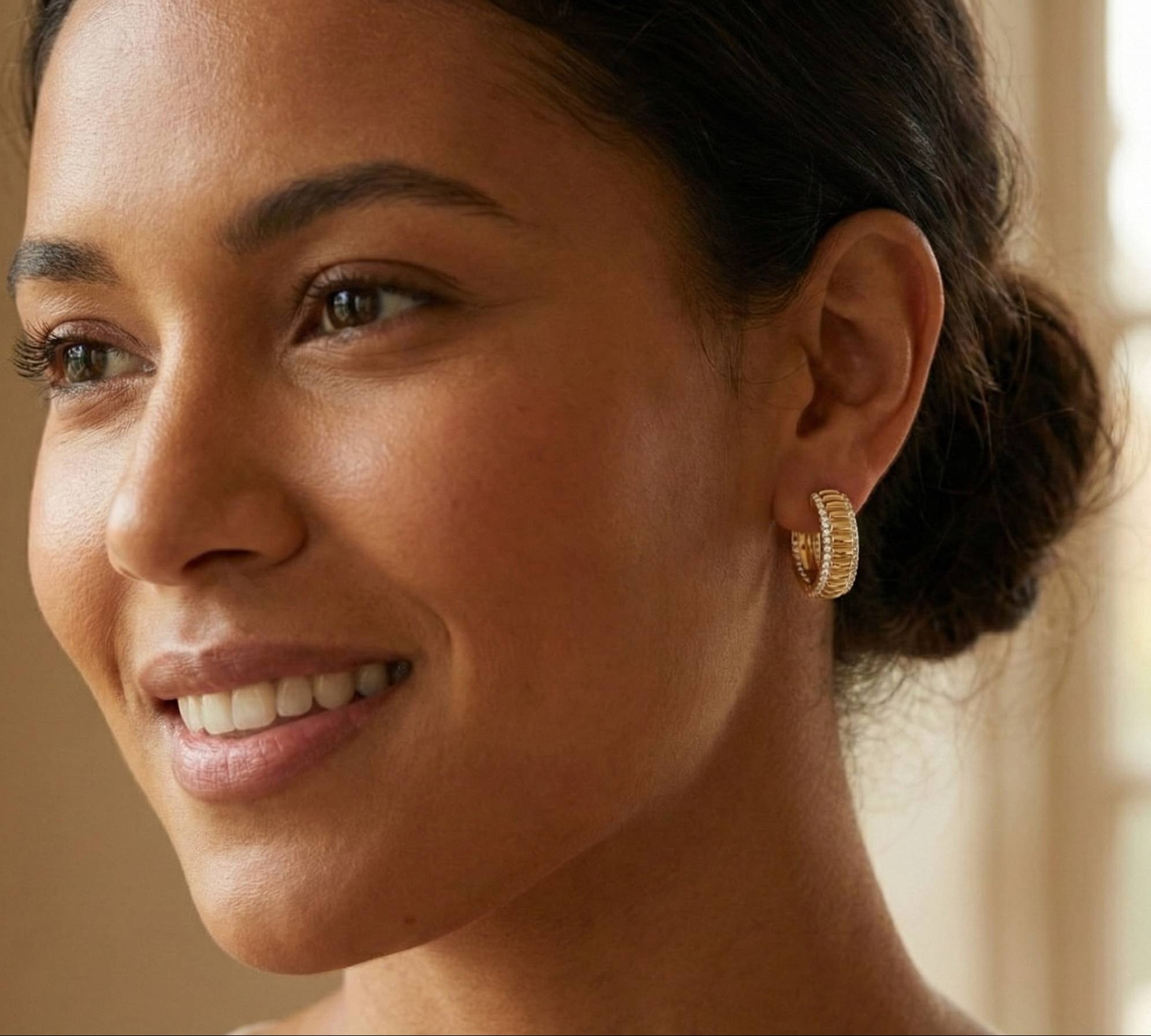 10KT Gold Paved Ribbed Huggies