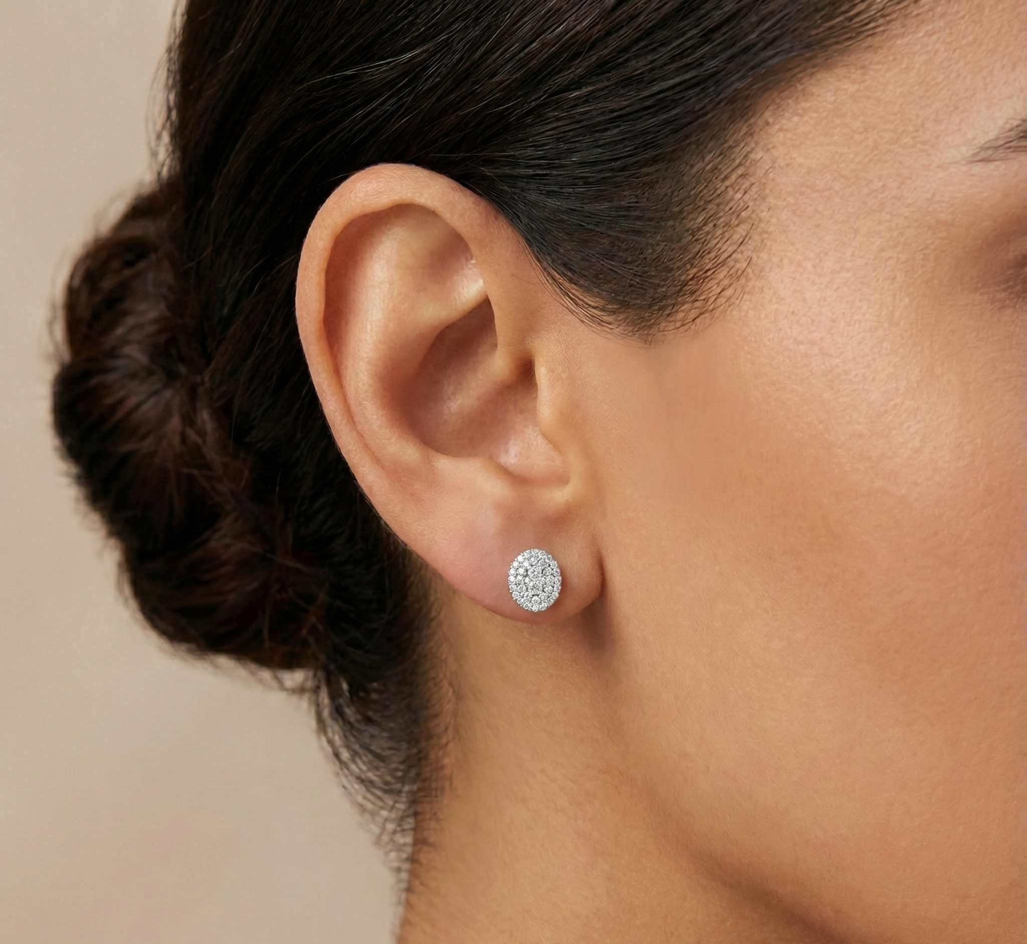 14KT 0.90 CTW Oval Cluster Studs