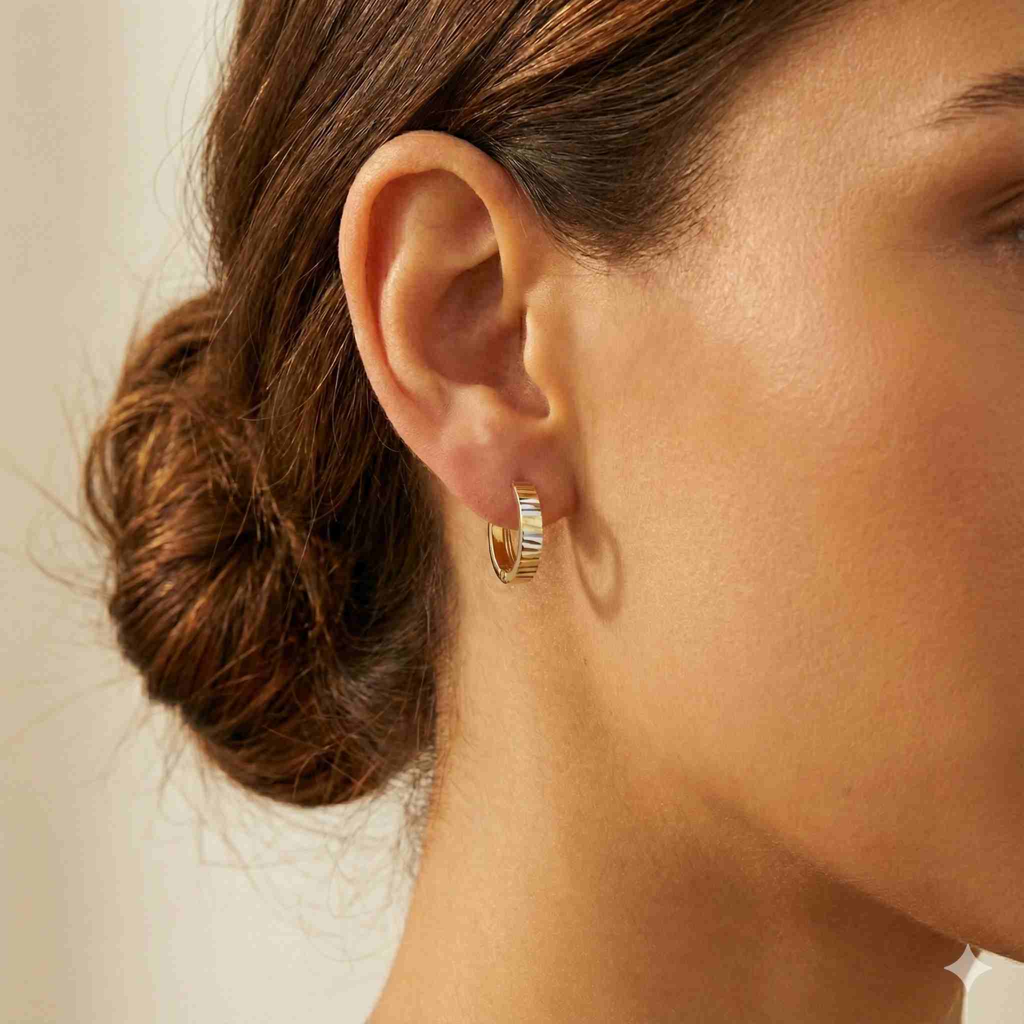 Thin Two-tone Brooklyn Huggies